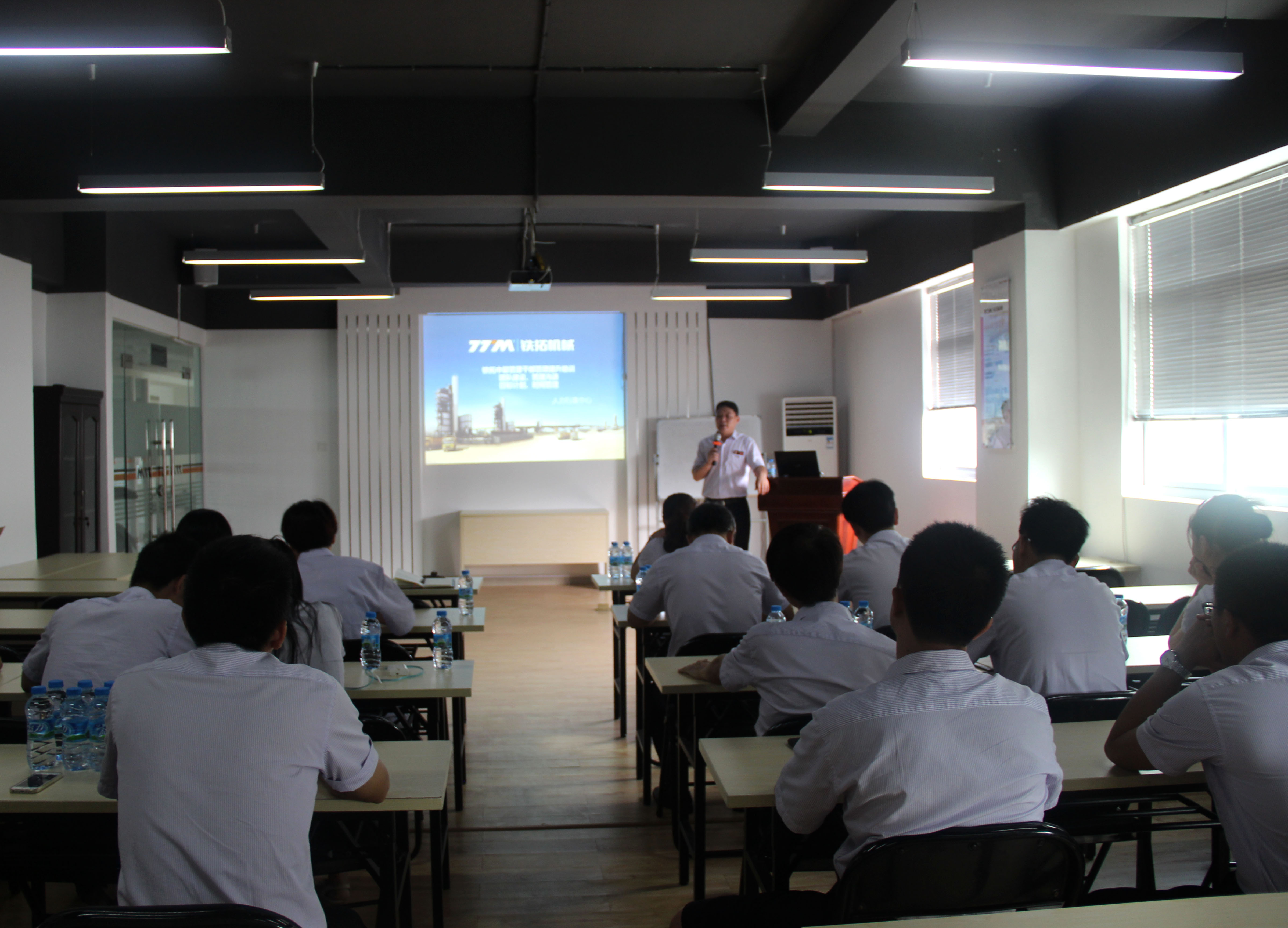 特级丰满少妇一级AAAA爱毛片