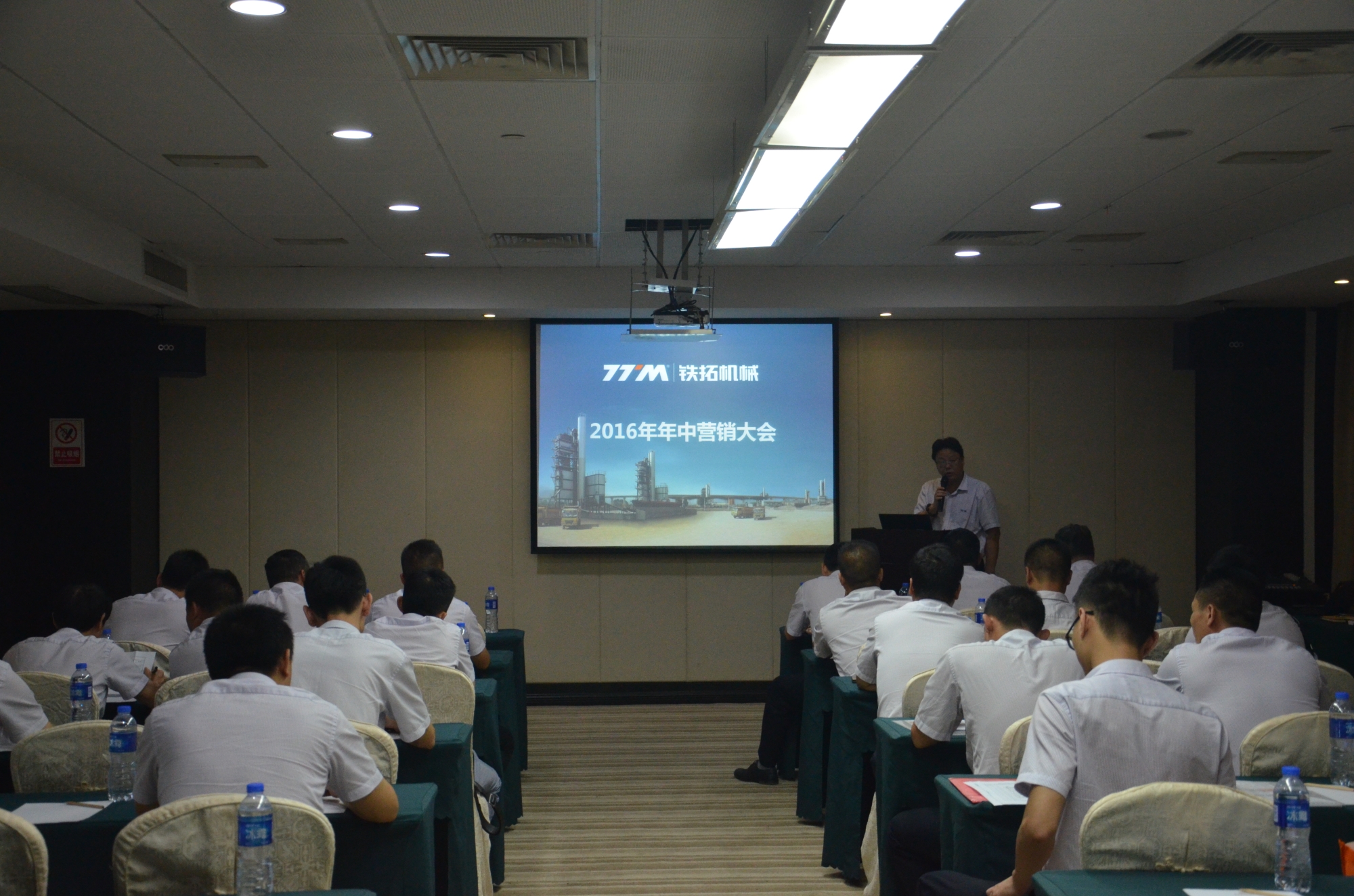 特级丰满少妇一级AAAA爱毛片