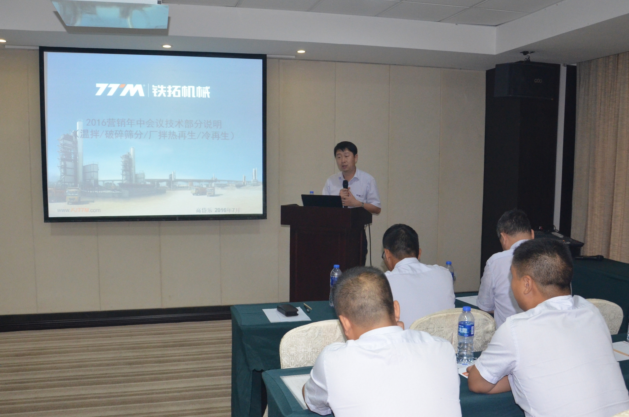 特级丰满少妇一级AAAA爱毛片