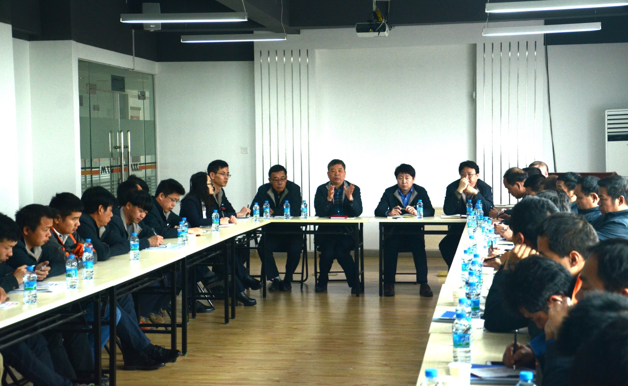 特级丰满少妇一级AAAA爱毛片